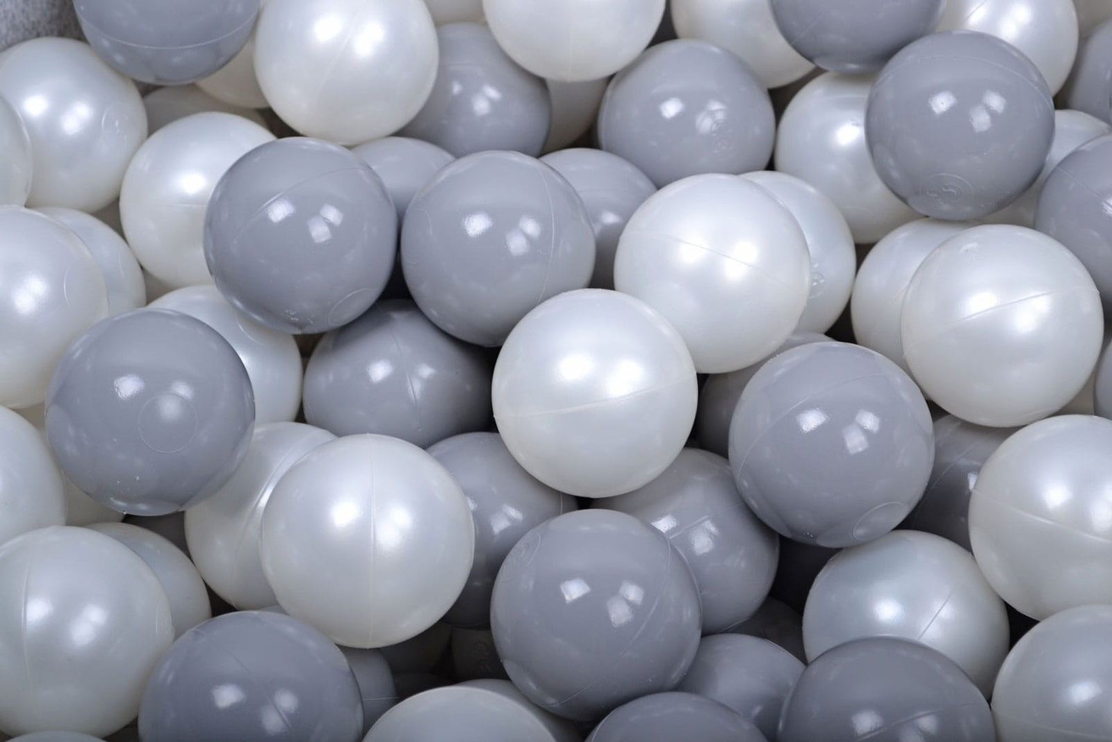 Lot Perle Grise de 200 balles grises et blanc nacré pour piscine à balles
